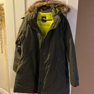 North Face winter coat. New without tags XXL